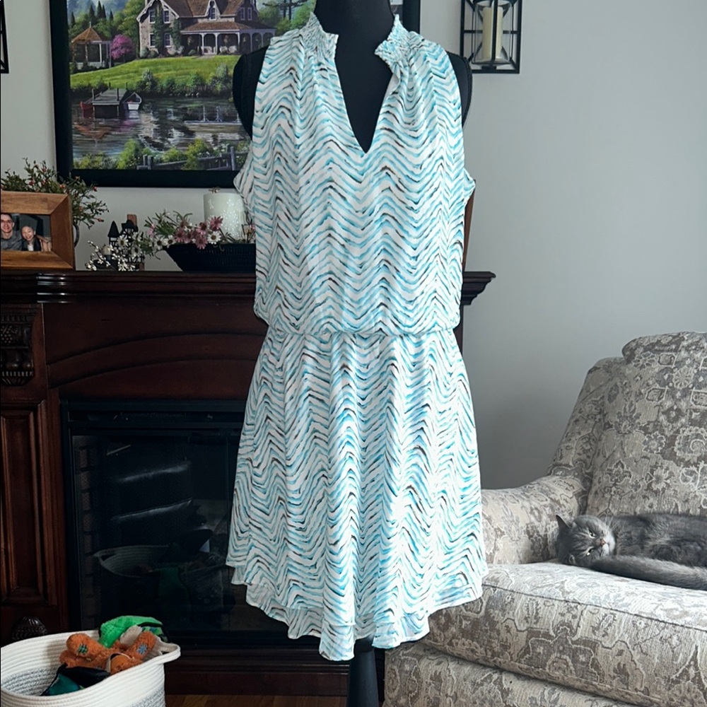 White House Black Market Blue and White Chevron Mini Dress